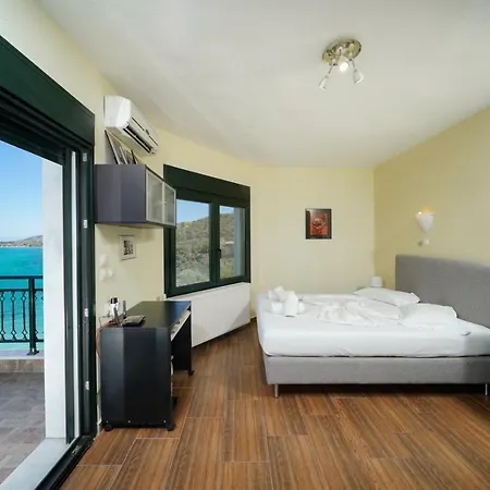 Grand Sea View * Kallirakhi