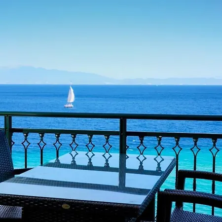 Grand Sea View * Kallirakhi