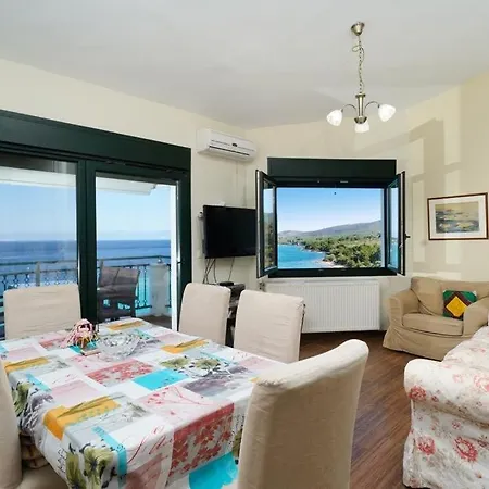 Holiday home Grand Sea View Kallirakhi